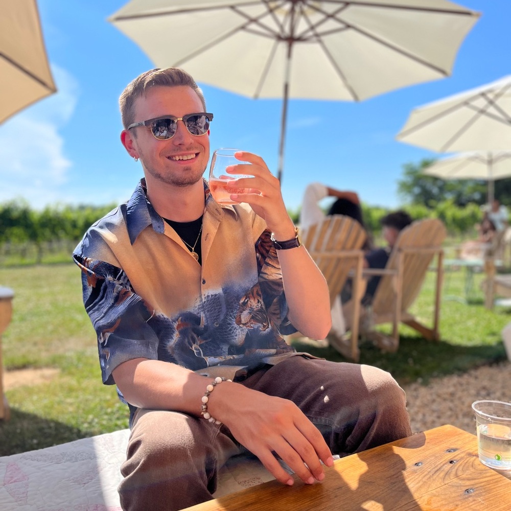 Meet your Posher, Eric